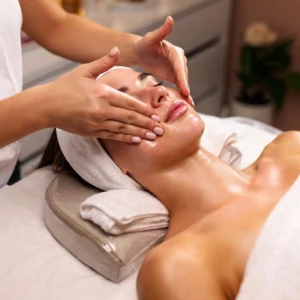 Soin du visage, massage facial